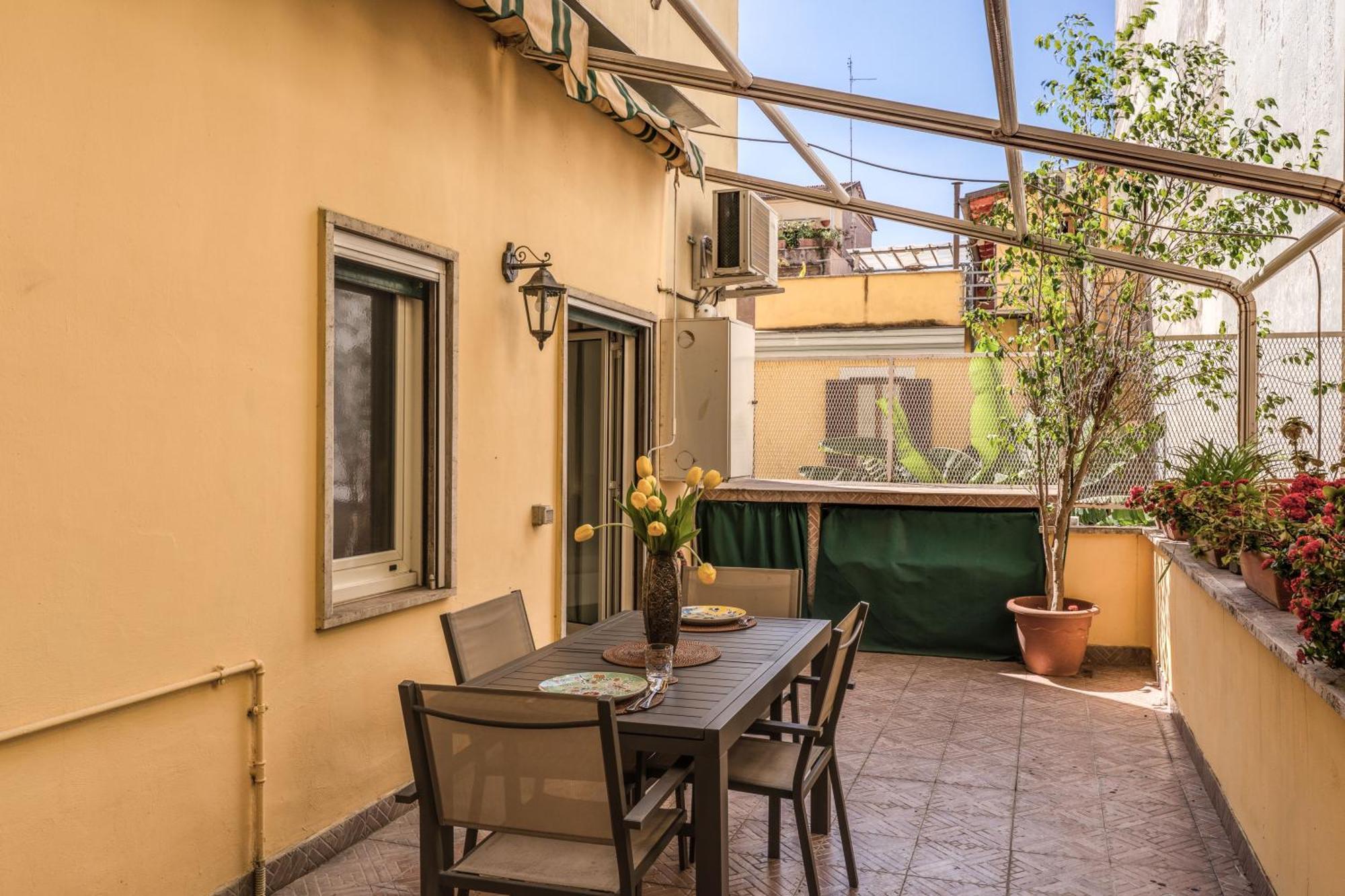 Santa Croce With Private Terrace Apartment Rome