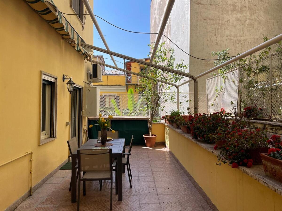 Santa Croce With Private Terrace Apartment *